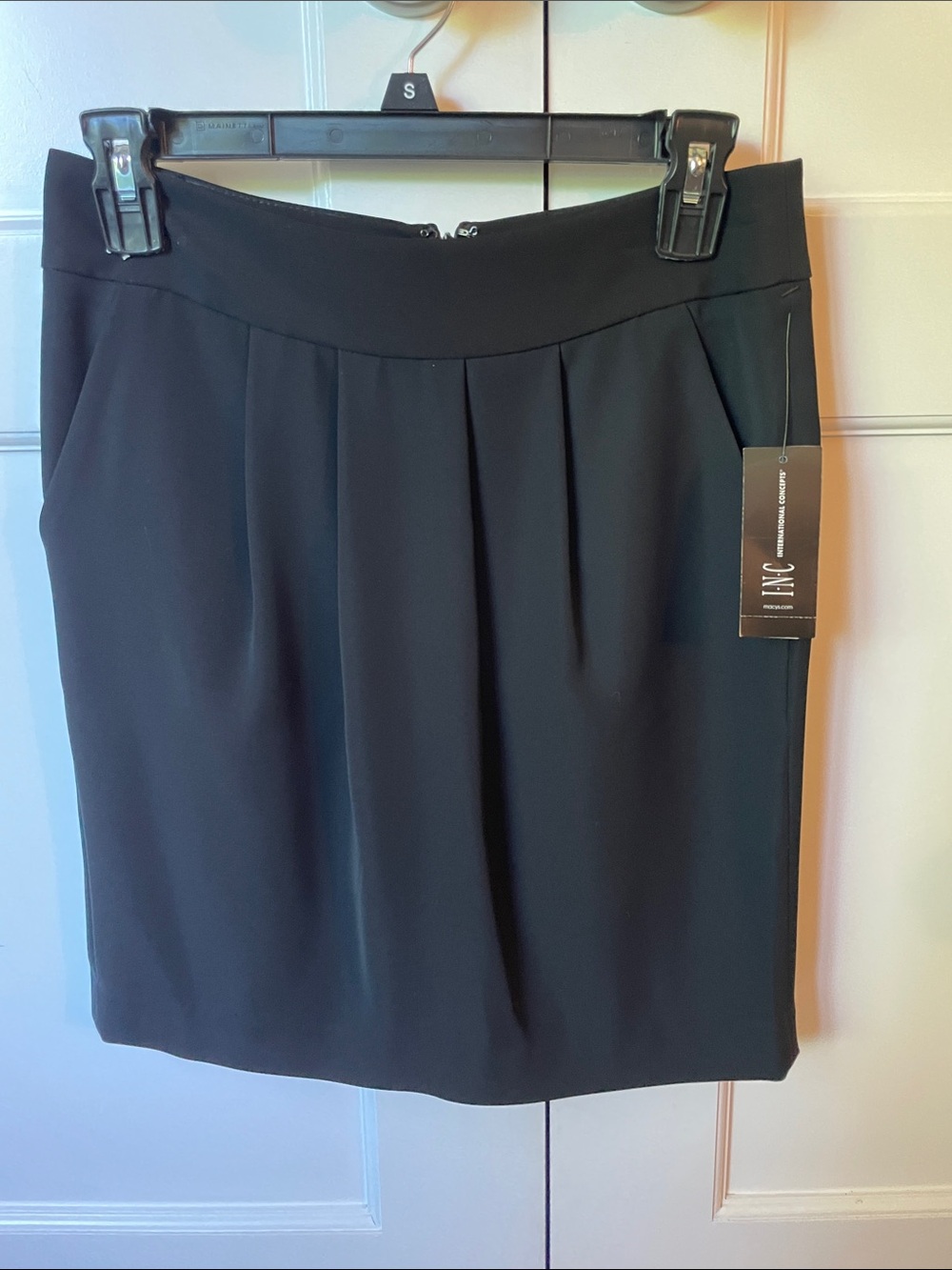 INC basic black skirt 18” size 2 NWT